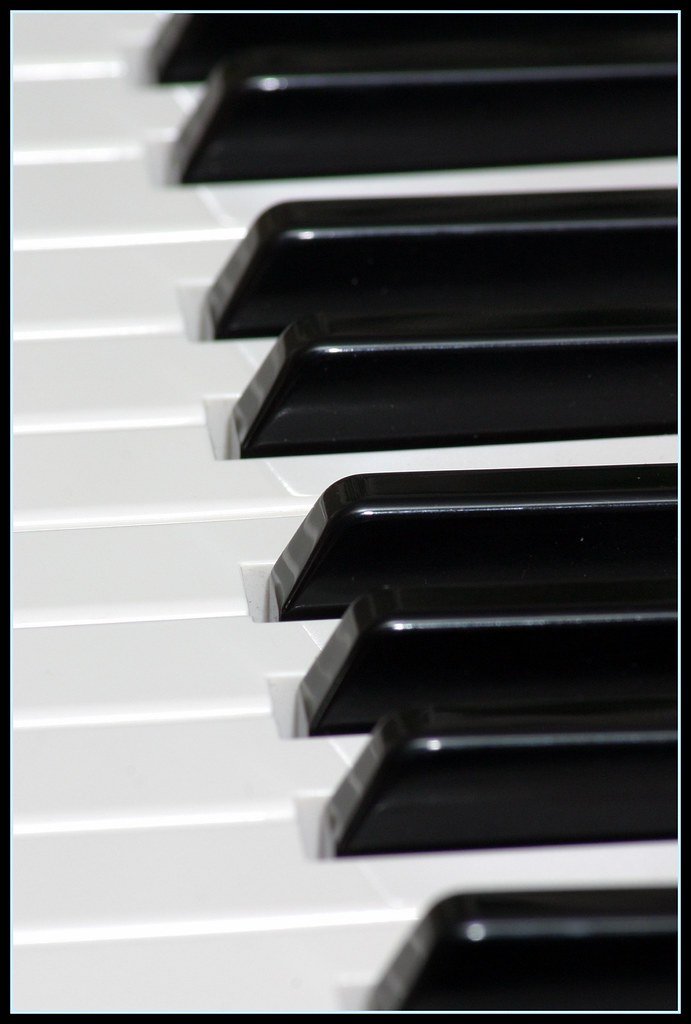 Primer plano de teclas de piano